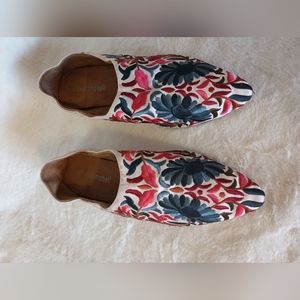 Jeffrey Campbell embroidered slides/flats/shoes